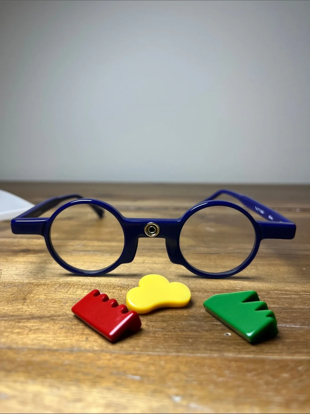 Readers funky  bifocal glasses. maybe 2.0? 1.75? Sabine be style